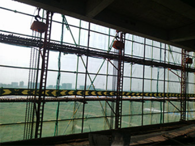 爬架電動(dòng)葫蘆搭建爬架需遵守統(tǒng)一原則